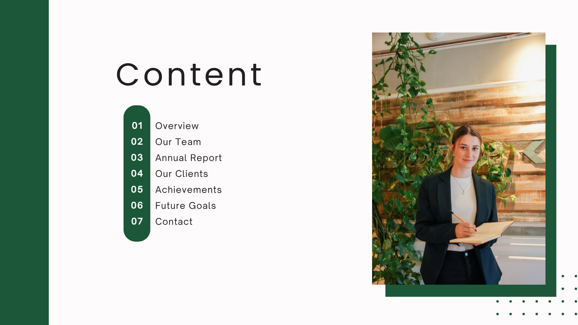 Green minimalist professional Business Proposal Presentation (1)