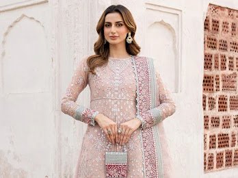 Female three piece suit Most popular new products In lawn plus cotton materials